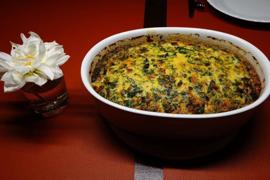 Spinatquiche Broewas wilde Tellerspione