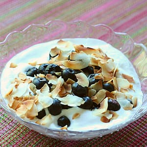 Vorschaubild Geschlagene Kokosmilch mit Beeren Tellerspione 2016 - KW 39