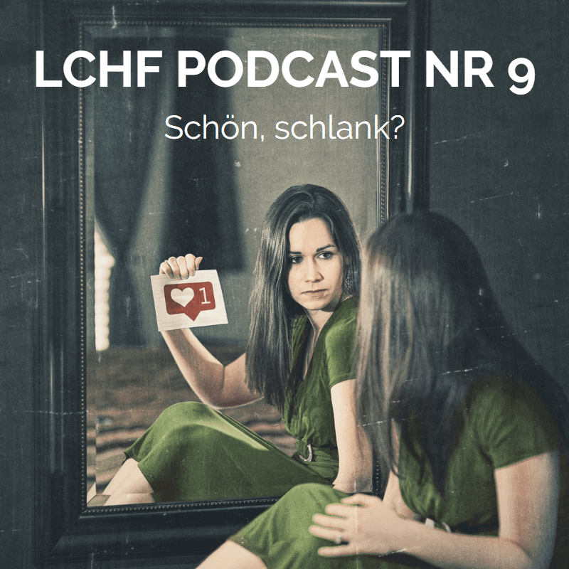 Frau schaut sich im Spiegel an LCHF Podcast Nr 9 schön schlank
